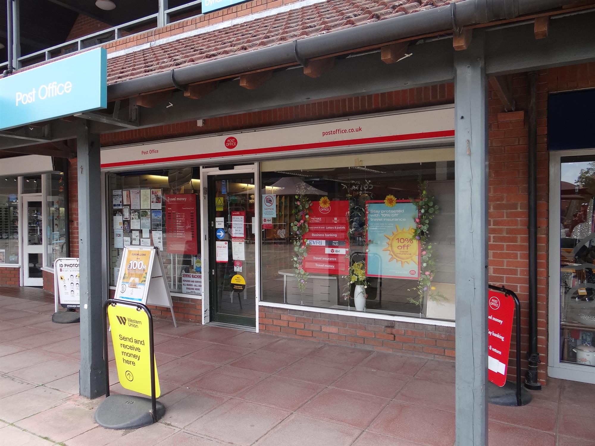 Very Well Presented Mains Post Office